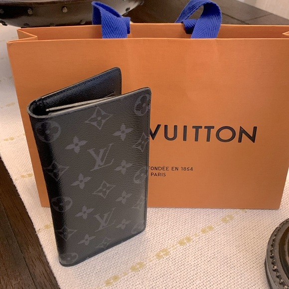 Louis Vuitton Other - LV billfold
